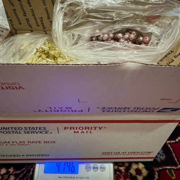 Bulk of handmade beaded blooms for projects - Picture 2 of 10